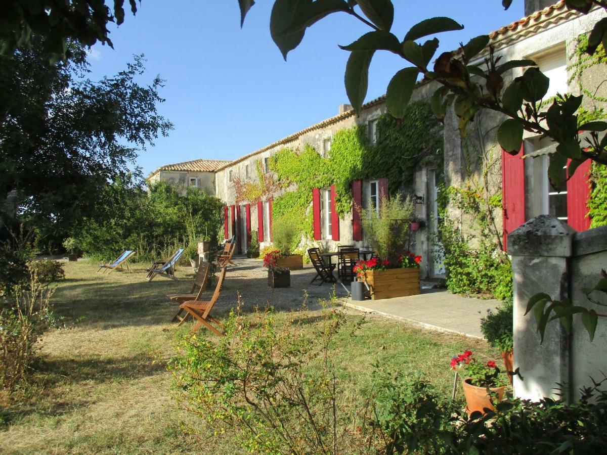 Logis De Bois Roche Villa Saint-Bonnet-sur-Gironde Exterior foto